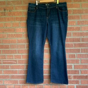 🌻plus size bootcut jeans